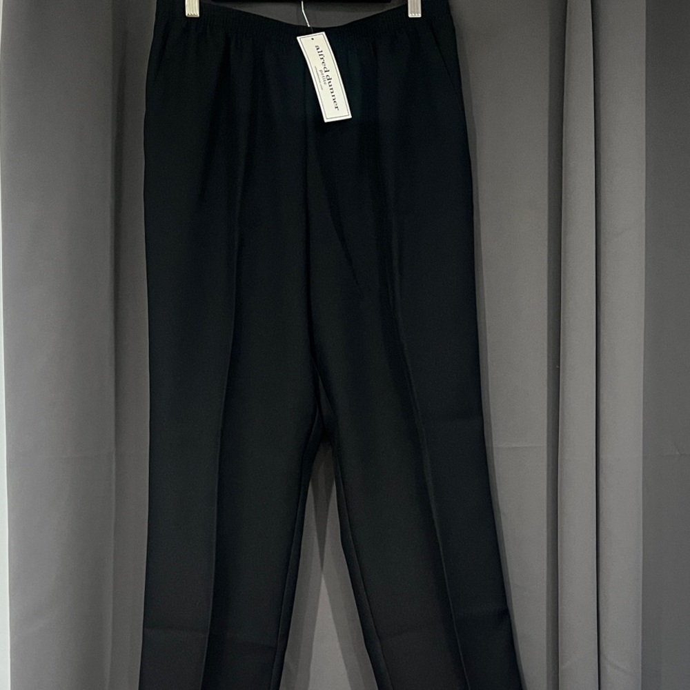 Alfred Dunner Black Classics Petite Elastic Midrise Pull on Pants 12P NWT